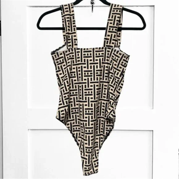 Geometric Patterned One-Piece Swimsuit - Picture 8 of 16